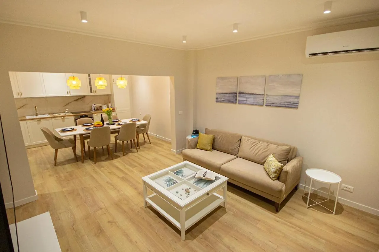 Grand Relax Cape Cod By Rv Apartments 瓦爾納
