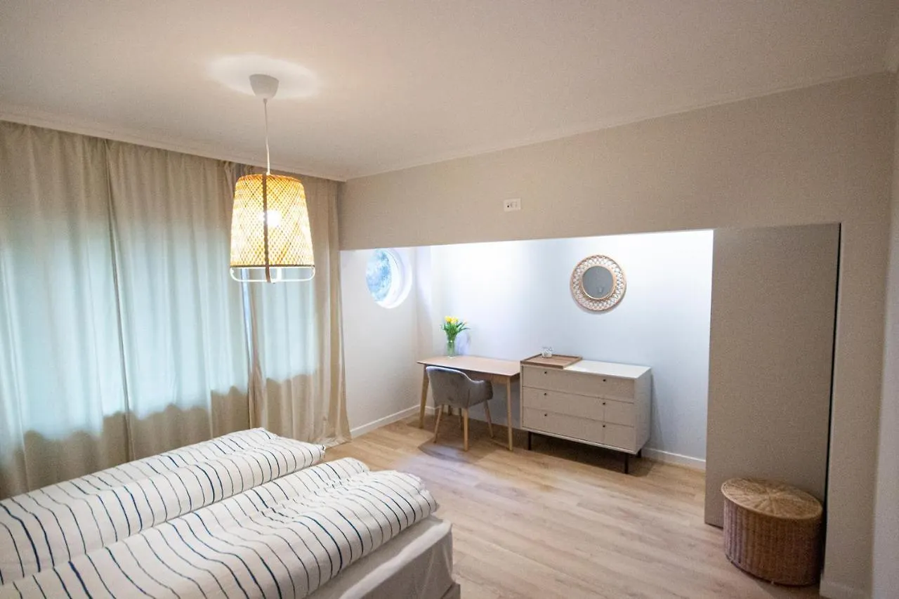 Grand Relax Cape Cod By Rv Apartments Varna 0*,